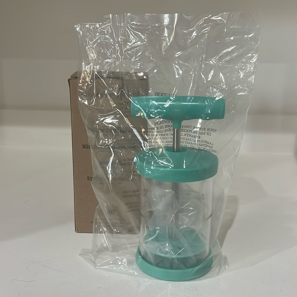 Pampered Chef Teal/Turquoise Whipped Cream Maker #1461 New In Box